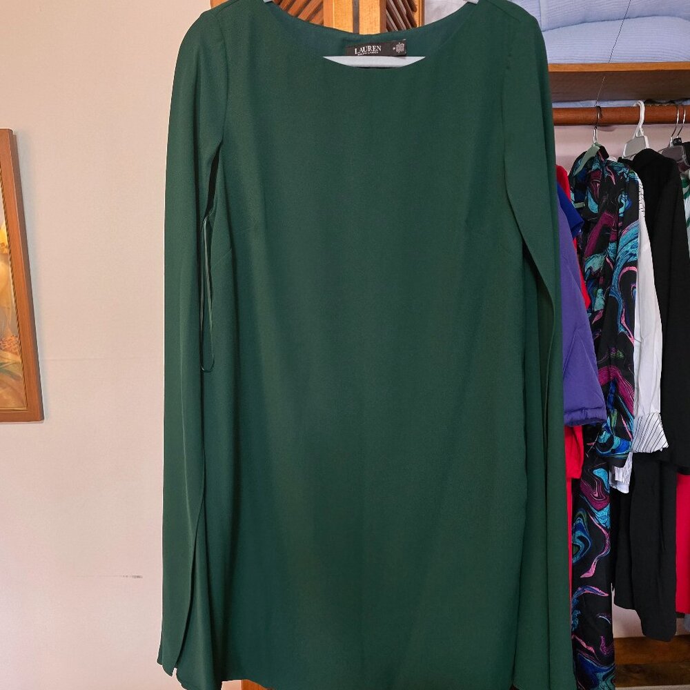 Ralph Lauren Green Cape Cocktail Dress NWOT Size 14 Holiday Wedding